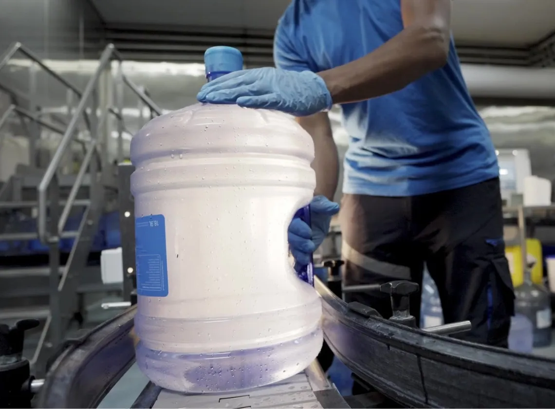 Culligan-page-carriere-nos-metiers-usine-production-bloc